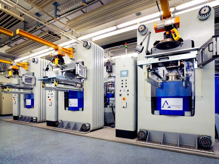 Special High Pressure High Temperature Presses made for Algordanza in Germany
